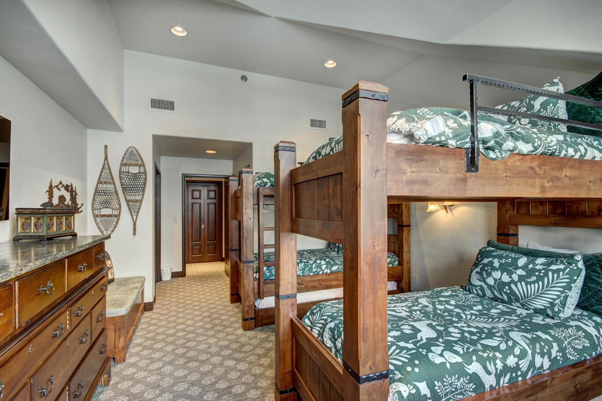 ביבר קריק Luxury Ski-In 3 Bedroom Penthouse Inside Pines Lodge, Sleeps 10! Condo מראה חיצוני תמונה